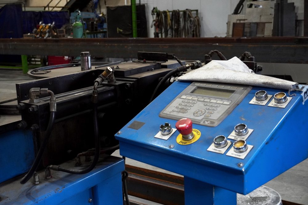 CNC tube bender